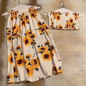 Sunflower crop top & skirt set!